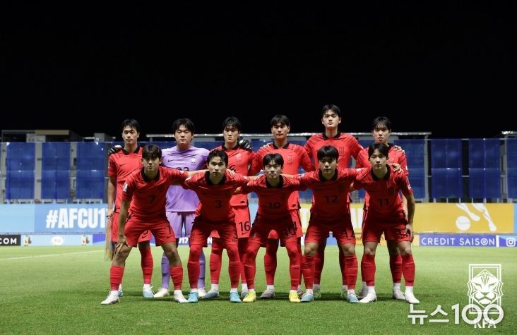 태국과의 8강전에 선발 출전한 남자 U-17 대표팀 11명의 모습.
