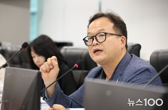경기도의회 예산결산특별위원회 소속 임창휘 의원(더불어민주당, 광주2)
