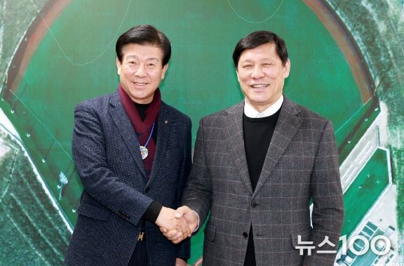 허구연 총재, 박범인 금산군수