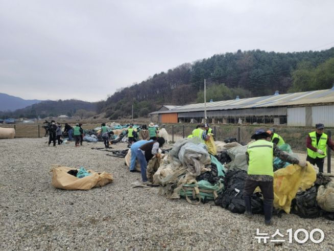 연천군 연천읍, 영농 폐비닐 분리 선별 작업 실시