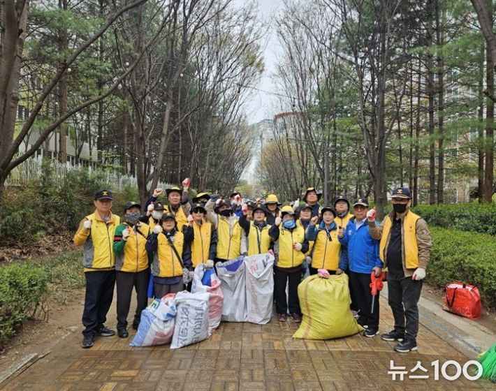 파주시 운정1동 실버경찰대 봉사단, 봄맞이 환경정화 봉사